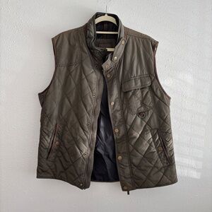 Massimo Dutti Men's Green Quilted Vest w/ Leather Trim